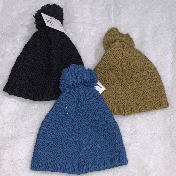 I’m offering 3 brand new beanies for $50 - Picture 3 of 3
